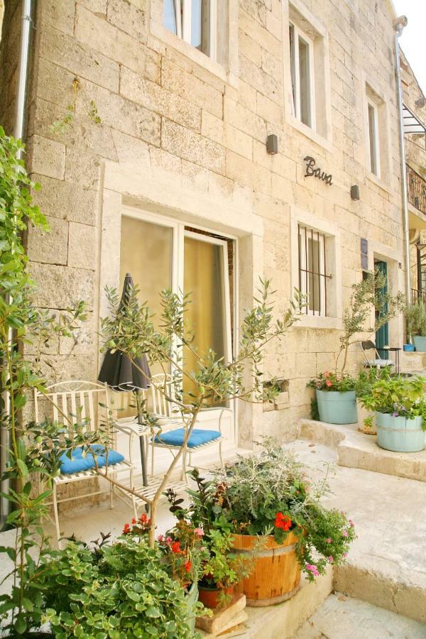 House Bava Hotel Vis Exterior photo